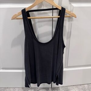 Lululemon tank size 10